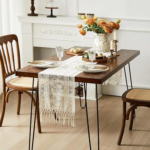 Spitze Gehäkelte Tischläufer, 30 * 60cm Boho Deko Hochzeit Tischdecke Vintage Handgewebt Makramee Stickerei Blumen Beige Tischband Tischwäsche mit Quasten für Küche Essen Urlaub Party Dekoration