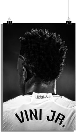 25 Artstreet Vini Jr Poster - Schwarz-Weiß Poster - Real Madrid - Fußball Poster - Fotografie Poster - Athlet Poster - Sport Poster - Hochwertiges Poster - Perfekt zum Einrahmen (61x91cm)