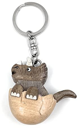 Onwomania - Dinosaurier Triceratops im Ei - Handmade Holz Schlüsselanhänger, ideal als Geschenk z.B. für den besten Freund, die beste Freundin, Mama - Für Männer, Frauen & Kinder