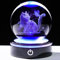 YWHL 3D-Kristall-Katzen- und Schmetterlings-Figuren mit buntem Lichtsockel, lasergravierte Katzenkugel für Damen und Herren, Geburtstagsgeschenk für Katzenliebhaber, Tiersammlung für Heimdekoration