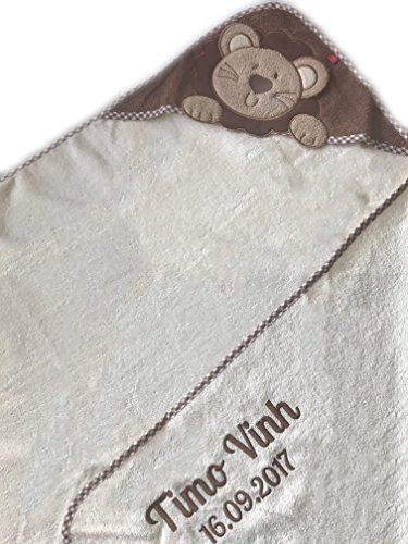 KIDDI-MEDIA Kapuzenhandtuch Bestickt mit Name und Geburtsdatum / 100x100 cm/kuschelig weich / 1A Qualität / 100% Baumwolle (Beige - LÖWE)