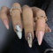 24 Stück Falsche Nägel Mandel Kurz, Glänzend Marmor Nägel Zum Aufkleben French Tip Kunstnägel Press on Nails mit Design, Acryl Künstliche Nägel Fingernägel Fake Nails für Frauen und Mädchen