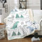 Loussiesd Kinder Dinosaurier Kuscheldecke Nettes Dino Muster Flanell Fleecedecke 150x200cm für Bett Jungen Mädchen Dschungel Tiere Muster Wohndecke Naturbaum Berg Decke