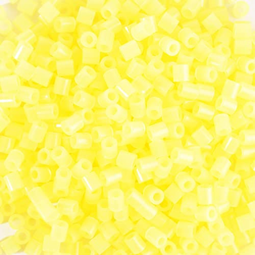 Vaessen Creative 5009-039, 1100 Bügelperlen, Neongelb, Stück, Steckperlen zum Basteln mit Kindern, DIY Gestalten von Schmuck, Deko, Verzierungen und weiteren Bastelideen, Kunststoff, Neon Gelb