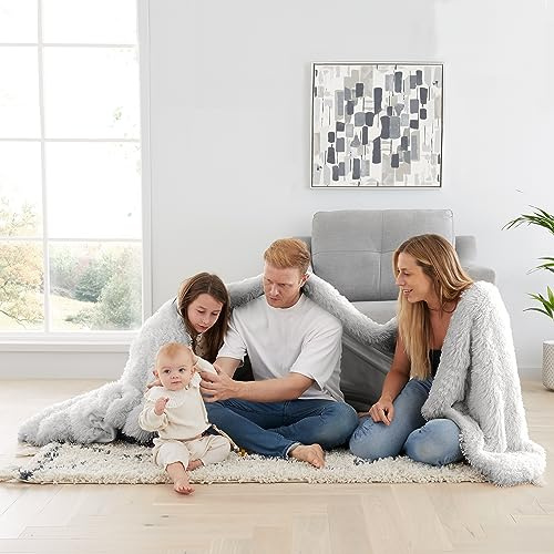 Catherine Lansfield Extra Large Cuddly Deep Pile Faux Fur Family Size 245x280cm Large Blanket Throw Silver Grey
