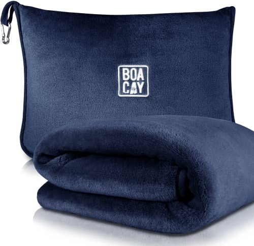 BOACAY Couverture de Voyage Douce et Chaude pour Avion et Voiture - Essentiel pour Les Longs Vols pour Femmes, Hommes, Enfants - Oreiller Compact avec Manchon pour Bagages et Clip pour Sac à Dos