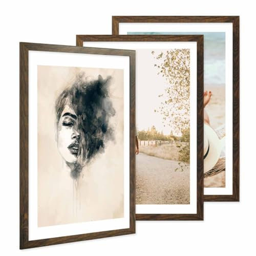 PHOTOLINI Cadre photo 40 x 60 cm bois MDF chêne foncé, cadre large bord, lot de 3 cadres photo, verre acrylique incassable, décoration murale à suspendre, accessoires supplémentaires