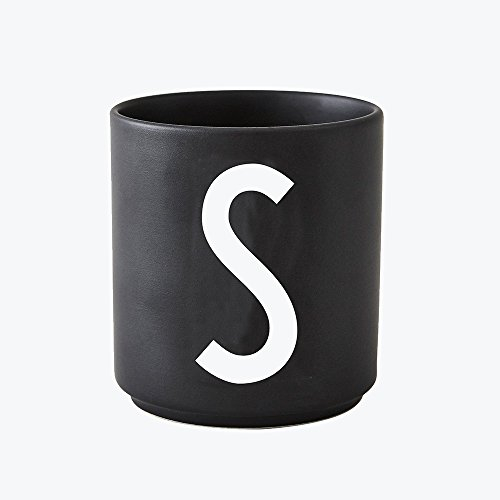 Design Letters - Becher - Buchstabentasse - Buchstabe: S - Porzellan - Schwarz - Arne Jacobsen