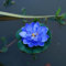 Künstliche schwimmende Lotusblume aus Schaumstoff mit Seerosen-Pad, künstliche Teichpflanzen, Ornamente, künstliche Lotusblume für Garten, Teich, Aquarium und Schwimmbad, Dekoration (blau)