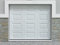 Vente-unique - Porte de garage sectionnelle à cassette blanc motorisée L254 x H218 cm - CAOPAS