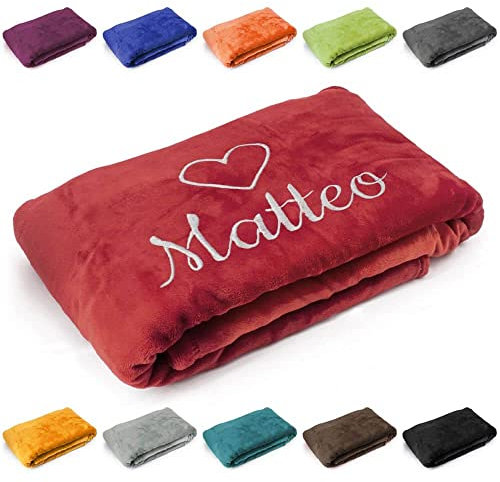 Kuscheldecke 'Herz' mit Name oder Wunschtext bestickt, Geschenk zu Valentinstag, Geburtstag, Hochzeitstag, 200cm x 150cm extra weiche und gemütliche Sofadecke/Wohndecke, hochwertiges Fleece (Weinrot)