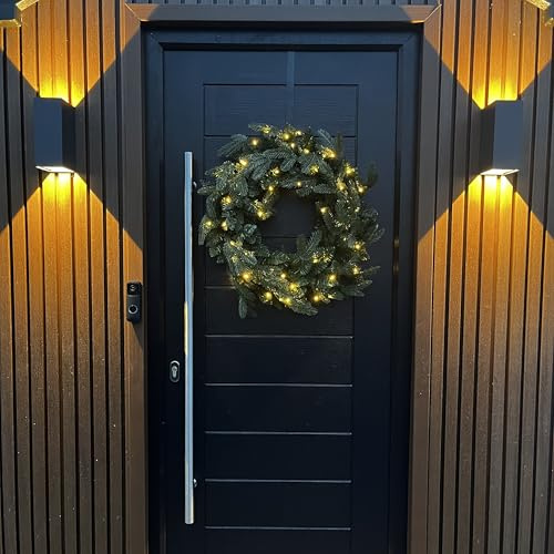 60cm Premium Mixed branch Prelit Green Wreath - with timer