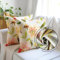 Encasa XO Dekorativer Kissenbezug, 50 x 50 cm, F1 Sonnenschein, Blumen-Digitaldruck, großer quadratischer Kissenbezug für Stuhl, Sitz, Bett, Büro und Zuhause (2er-Set)