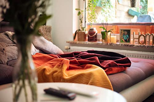 KOLTER Gestreifte Kuscheldecke in Herbstfarben Herbstdecke Herbstkolter