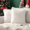 MIULEE 2er Set Kissenbezüge Künstlich Kissenbezug Sofakissen Dekorative Dekokissen Kuschelkissen Plüschkissen Kuschelig Couchkissen Superweich Kissen Flauschig kissenhülle 50x50 cm Weiß