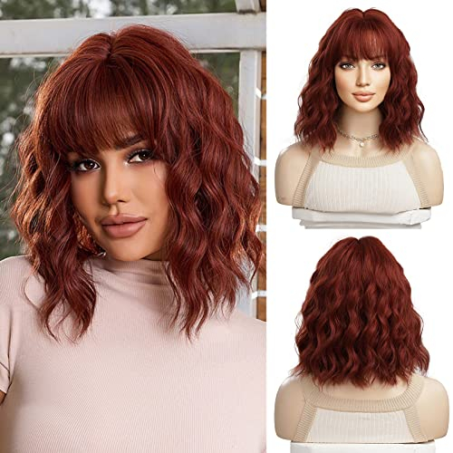 OUFEI Rötlichbraune Perücke mit Pony Lockige Perücken für Frauen Kurze Rote Kupfer Perücken Synthetisches Haar Hitzebeständige Perücken für Tägliche Party Cosplay Tragen