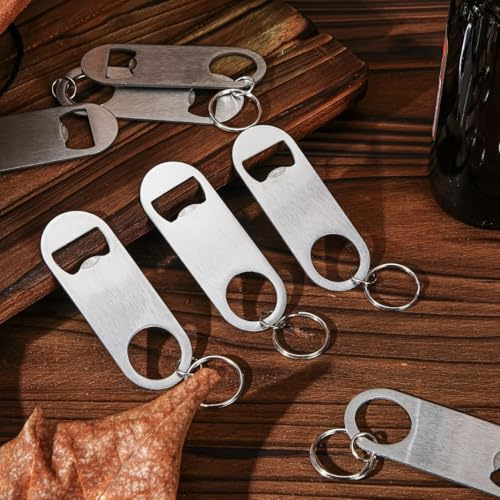 Flaschenöffner Schlüsselanhänger aus Edelstahl mit Wunschgravur | perfekt als personalisiertes Geschenk für Männer und Frauen | Bierflaschenöffner als Schlüsselanhänger (Klein)