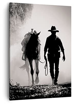 ARTTOR Bilder auf Leinwand 50x70 cm Wandbild Schwarz-Weiß Menschen - 4620 | Cowboy Pferd Verdächtig Vertikal Klein Wanddekoration Wohnzimmer Schlafzimmer Wandkunst Wanddeko Wand Kunstdruck Küche ARTTOR