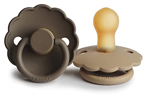 FRIGG Daisy Schnuller 2 Packung | Latex Schnuller |BPA-Frei |Hergestellt in Dänemark | Symmetrischer Sauger in Kirschform (Croissant/Portobello, Größe 1 (0-6 Monate))