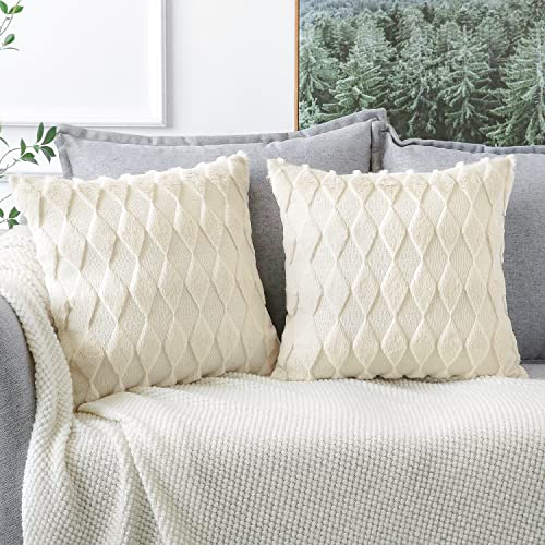 Artscope 2er Set Kurze Wolle Kissenbezüge Weicher Plüsch Luxus Wollsamt Zierkissenbezuge Dekokissen Boho Kissenhülle für Sofa Schlafzimmer Zuhause Dekor Rautenform Creme Beige, 50x50cm