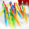 TKDKSFD Lot de 200 fourchettes jetables en plastique pour fruits, bistrot, cocktail, dégustation, apéritif, mini fourchettes à gâteau, cure-dents, fourchettes portables, 10,2 cm (multicolore)