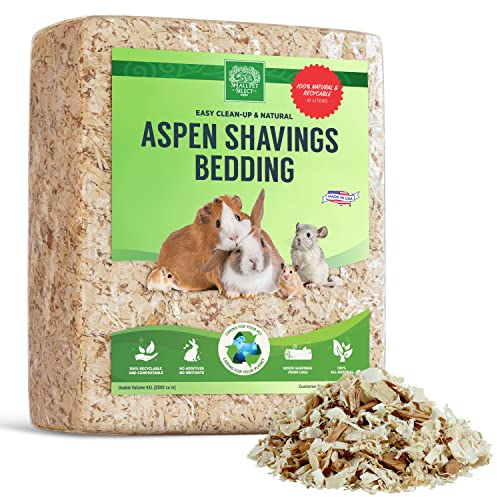 SMALL PET SELECT Premium Natural Aspen Bedding, Animal Bedding for Small Indoor and Outdoor Pets, Made in The USA, 41 L Pack