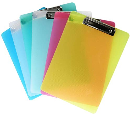 LATERN 6 Stücke Klemmbrett A4 mit gummierter Metalklemme, Schreibbrett DIN A4 mit Aufhängeose, Pad Halter Clipboard - Transparent Kunststoff - Schreibblock Set mit 5 Farben