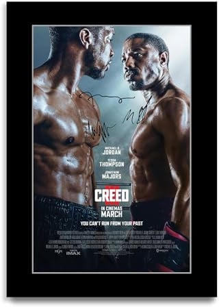 HWC Trading Creed III III Geschenke Geduckter Poster Signiertes Autogramm Foto für Fans von Film Memorabilien (ID-002990) - A4 Nur Druck