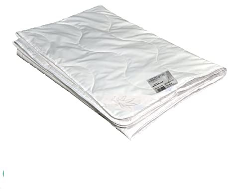 Bach's Betten Welt Preishit Hanf Xclusive extra leichte Sommerdecke ökologisch - nachhaltig - pflegeleicht - vegan Brahmscher Tuch, (200x200 cm)