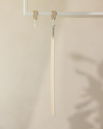 Metallbude Schuhlöffel TILO - Cashew - Minimalistischer Schuhanzieher aus pulverbeschichtetem Metall - 50 cm