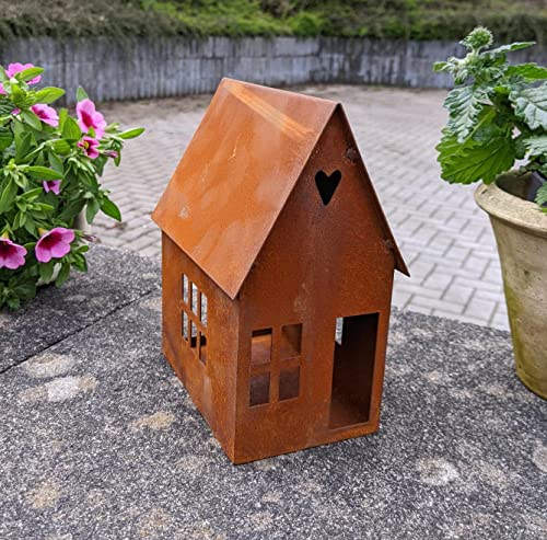 NEU !! Haus -Windlicht 18 cm hoch aus Metall in Edelrost Rost Garten Beleuchtbar Dekoration Landhaus Shabby chic Vintage Herz