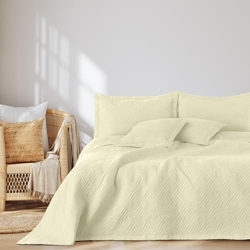 AmeliaHome Tagesdecke 170x270 cm Bettüberwürf zweiseitig Ultrasonic Ophelia | Steppung Polyester Creme