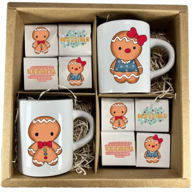 Generico Set 2 Tazzine da Caffè Espresso Natalizie Personalizzate con 24 Cioccolatini – Scatola Regalo di Natale con Disegno e Nomi, Idea Regalo Originale per Coppia o Famiglia