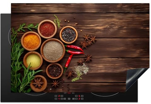 KitchenYeah© Herdabdeckplatte Einteilig Ceranfeld Abdeckplatte für Induktionsschutz Ceranfeldabdeckung Vinyl Herdabdeckplatten Kräuter - Gewürze - Roter Pfeffer - Holzdruck - Stilleben - 81x52 cm
