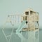 Rebo Spielturm mit Spielhaus inkl. Wellenrutsche, Kinder-Schaukel und Trapezstange| Outdoor Klettergerüst Garten | Kletterwand und Kletterleiter | Stabile Konstruktion