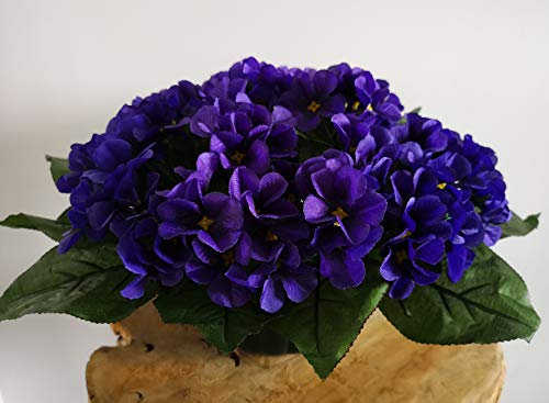 roselynexpress Composition de Fleurs artificielles pour cimetière, lesté Totalement Ciment, Pot en Forme de Charlotte. Réalisé par nos Soins Produit apprécié dans nos Villes de très Bonne qualité.
