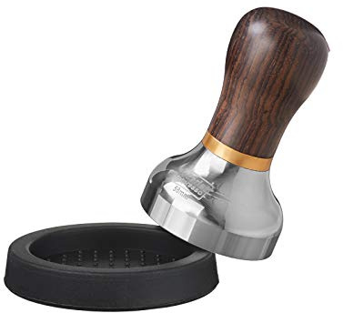 scarlet espresso | Tamper »Vittoria« für Barista; mit ergonomischem Griff aus Edelholz und präzisionsgefertigter, hochglanzpolierter Edelstahlbasis (58 mm, Ebenholz - Schwarz + Tamperablage)