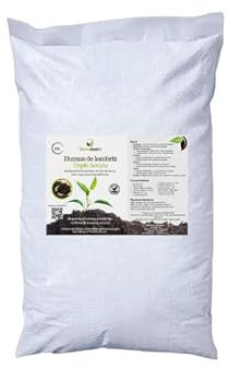 Humus Triple Acción, enriquecido con biochar y harina de basalto. Abono natural y ecológico. Cuidado completo y equilibrado para tus cultivos. (7 Kg)