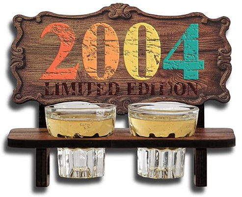 DARO Design - Schnapsbank Jahreszahl Geschenk zum 21. Geburtstag, Limited Edition Jahrgang 2004, Geburtstagsgeschenk Deko Vintage Retro Look lustige Geldgeschenke mit 2 Schnapsgläser, Geburtstagsdeko