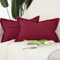 Madizz 2er Set Polyester Leinen Kissenbezügen mit breiter Kante Weiche dekorative Kissenbezüge für Sofa Schlafzimmer Kissenhülle Rot 40x60 cm Rechteckig
