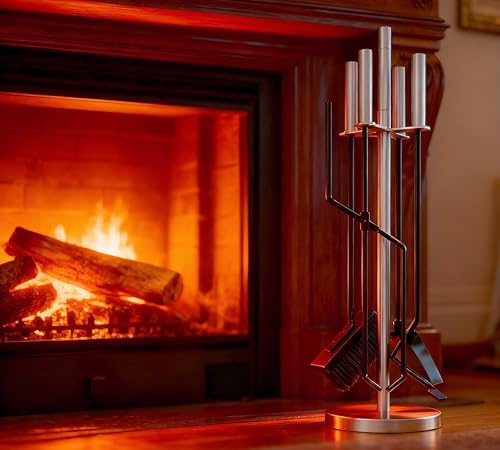 Kingson Modernes Kaminbesteck 5-teilig - Griffe & Ständer aus Edelstahl - inklusive Bürste, Schürhaken, Zange, Schaufel - Eisenwerkzeuge - Kaminwerkzeugset für Holzofen, Herd, Feuerstelle - H65cm
