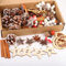 HERZONE 95pcs Adventskranz Deko, Weihnachtsdeko Zum Basteln, Weihnachtsdeko Adventskranz mit zapfen Orangenscheiben Zimtschnecken Sternanis Eichel Birke Stern Pilze Beere (A(mit weiss beeren))