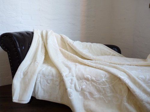 Natur-Fell-Shop Luxus Kuscheldecke Tagesdecke Decke Elfenbein 160x200cm