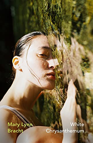 White Chrysanthemum: Mary Lynn Bracht (Vintage Heroines)