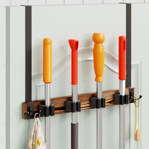 DUHARS Accroche Balai Serpillere sur Porte, avec 4 Pince a Balai et 4 Crochets Sans Percer, Range Outils de Jardin, Balais, Serpillere, Rangement Balai Suspendu Porte, Buanderie, Garage, Cuisine