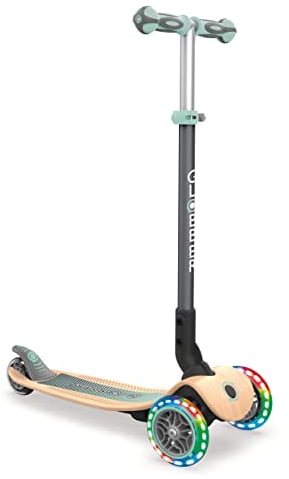 GLOBBER Primo Foldable Wood Lights – Tretroller, 120/80 mm, ABEC 5, 3-rädrig, LED-Leuchtrollen, Holzdeck, pastellgrün