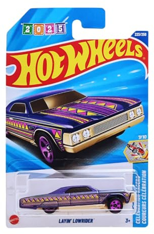 Hot Wheels Lavin’ Lowrider JBB37 – Celebration Racers 2025 – Lowrider in Lila mit Tribal-Decals – 1:64 Sammlerauto