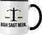 Trendation - Jura Geschenk Tasse mit Spruch für Jurist Juristin Geschenkideen Lustig für Examen Staatsexam (Schwarz)
