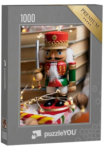puzzleYOU: Puzzle 1000 Teile „Nussknacker-Figur aus Holz, Bunte Süßigkeiten und Bücherstapel“ – aus der Puzzle-Kollektion Weihnachten