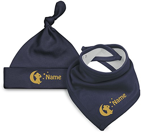 Set Babymütze (Mütze) und Halstuch, Motiv Bärchen auf Mond mit Namen bedruckt - aus Biobaumwolle (Fair Trade) von FRITZ X ANDRE in Dunkelblau mit Schrift in Gold
